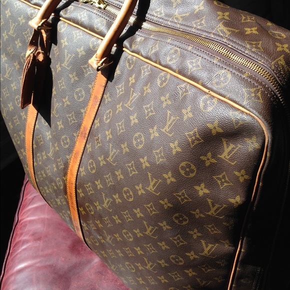 Authentic Vintage Louis Vuitton Monogram Sirius 70 Soft Suitcase - Picture 4 of 6